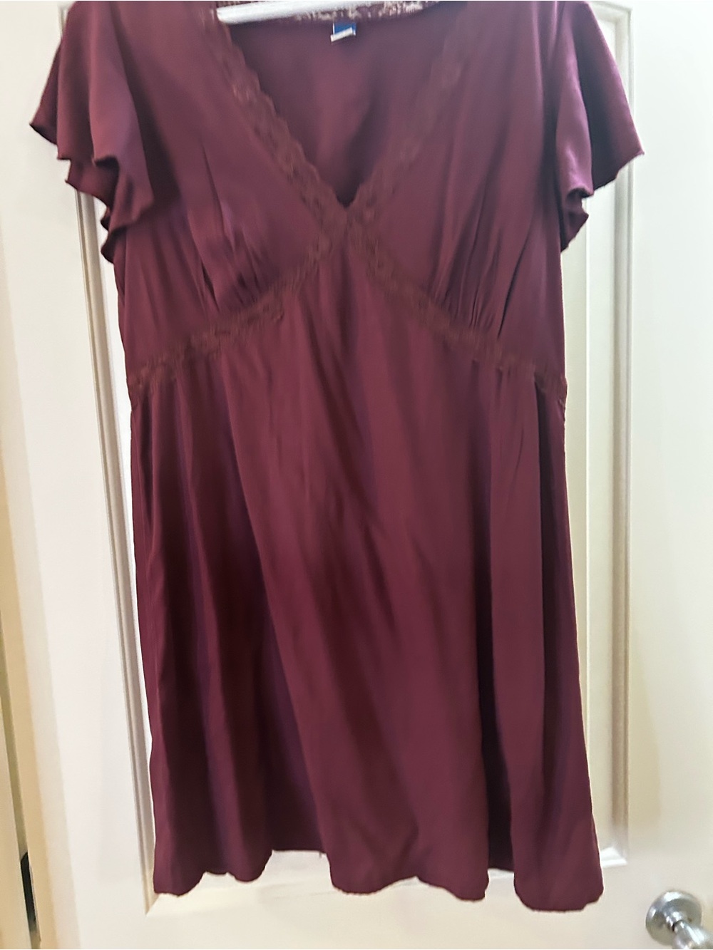 Old Navy Burgundy Lace-Trim V-Neck Women’s Dress - Picture 3 of 3